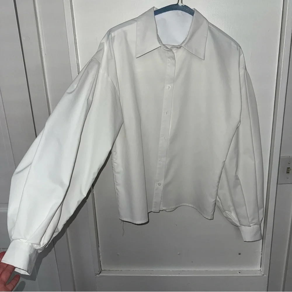 Puff Sleeve Button Down - Picture 6 of 8